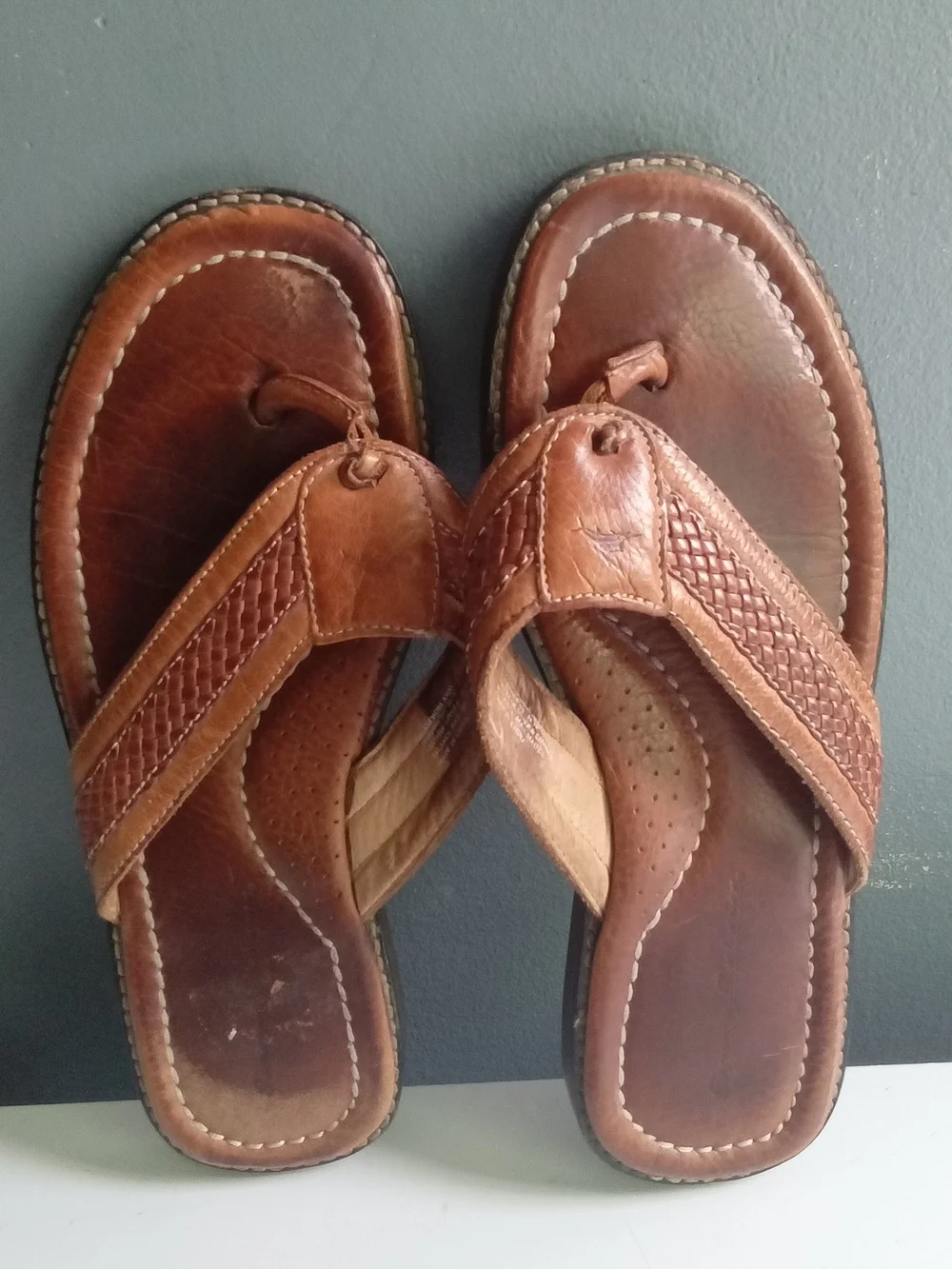 Tommy Bahama Mens Brown Woven Leather Flip Flop Thong Sandals Cognac